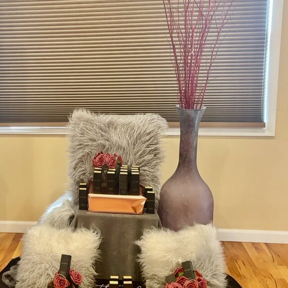 LAURA MERCIER REAL FLAWLESS WEIGHTLESS PERFECTING FOUNDATION - Assorted COLORS! - Picture 8 of 11